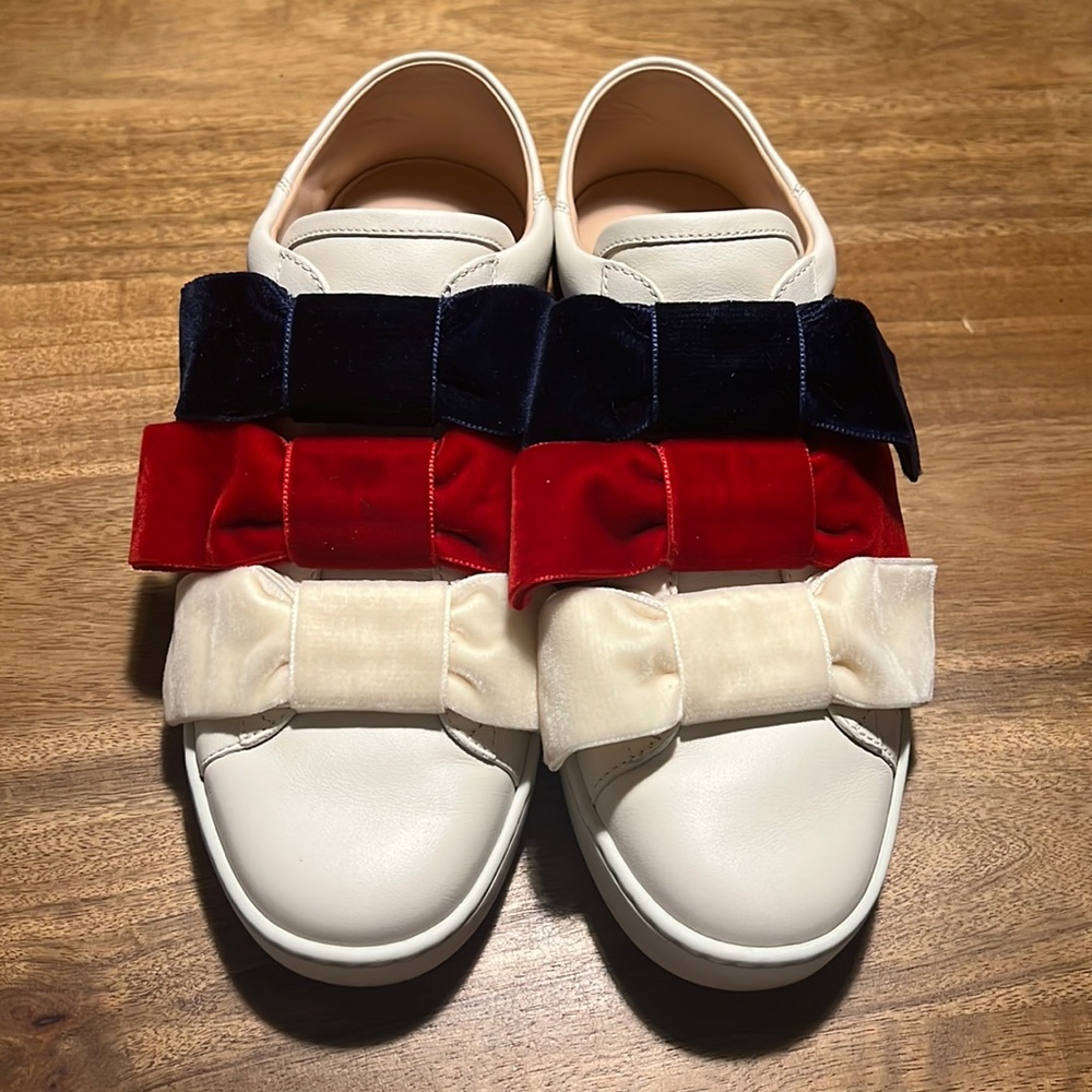 NEW Gucci velvet triple bow sneakers.